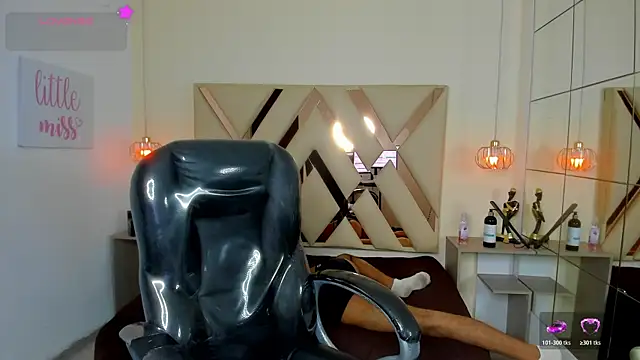 Anyelo Twink online show from 7, 7, 2026