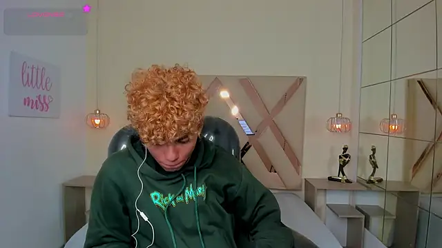 Anyelo Twink online show from 24, 7, 2026
