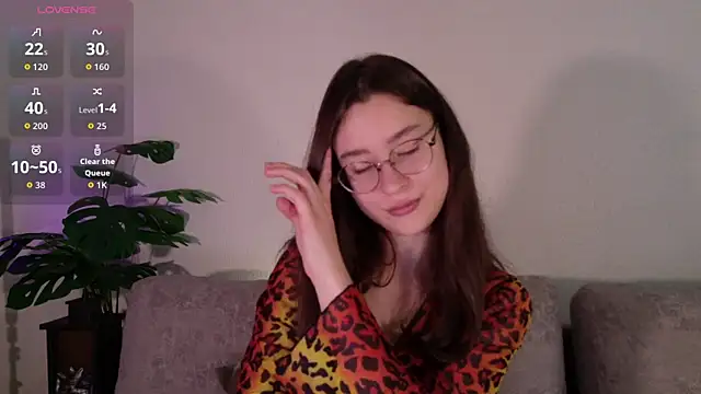 classy     online show from 4, 7, 2026