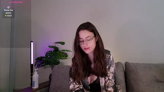 classy     online show from 14, 7, 2026