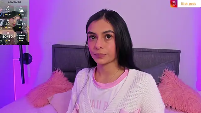lilith petit  online show from 30, 7, 2026