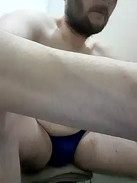 Snapshot of 80julien chatting on 15, 1, 2026 80julien online show from 15, 1, 2026