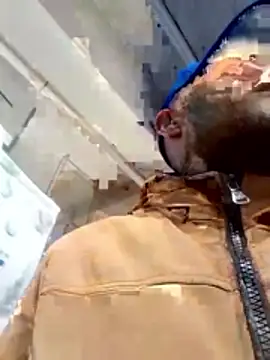 Snapshot of 80julien chatting on 16, 2, 2026 80julien online show from 16, 2, 2026