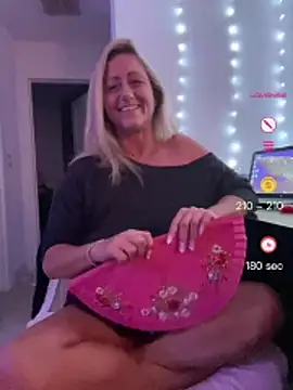 FoxyMillie online show from 26, 6, 2026
