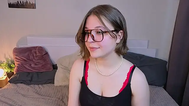 Next2Marie online show from 6, 5, 2026