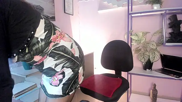 Snapshot of milenahot__69 chatting on 8, 7, 2026 milenahot 69 online show from 8, 7, 2026