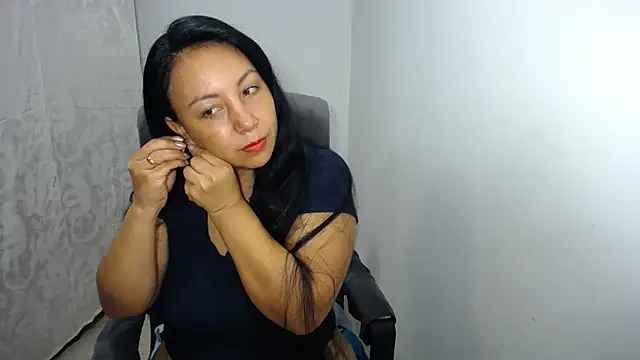 soyElena46 online show from 29, 4, 2026