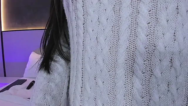 mia slora online show from 28, 7, 2026