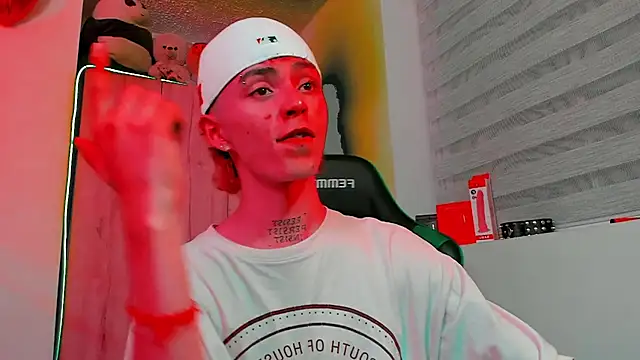 Snapshot of Maiky_Cooper01 chatting on 15, 1, 2026 Maiky Cooper01 online show from 15, 1, 2026