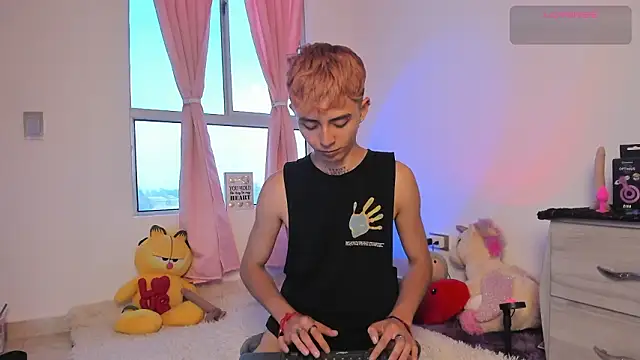 Snapshot of Maiky_Cooper01 chatting on 11, 2, 2026 Maiky Cooper01 online show from 11, 2, 2026