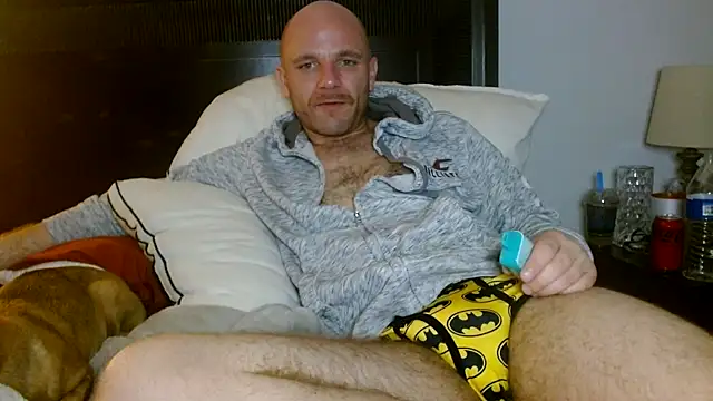 Snapshot of FrankieFuckMe chatting on 4, 3, 2026 FrankieFuckMe online show from 4, 3, 2026