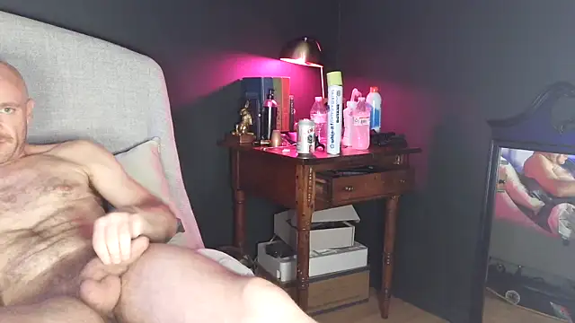 FrankieFuckMe online show from 2, 5, 2026