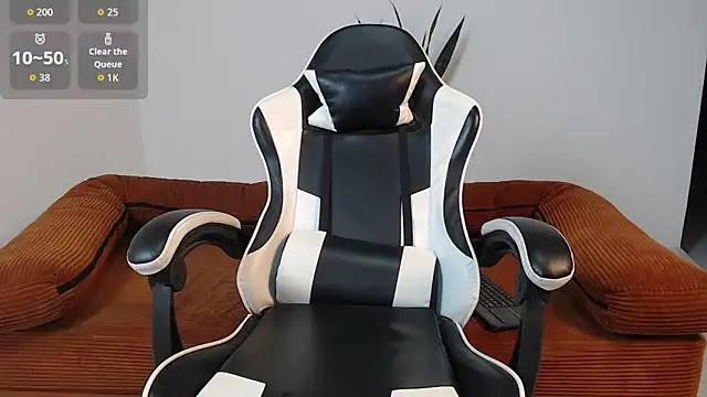 Snapshot of DarrenColleen chatting on 14, 3, 2026 DarrenColleen online show from 14, 3, 2026