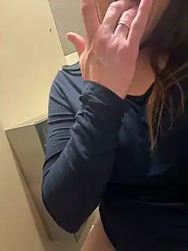 sluttywifemaddy online show from 14, 1, 2026