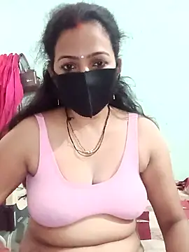 sexyqueen558 online show from 13, 7, 2026