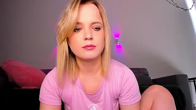 JessicaBeverly  online show from 9, 5, 2026