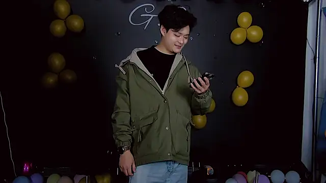 Snapshot of STR-100 chatting on 24, 2, 2026 STR-100 online show from 24, 2, 2026