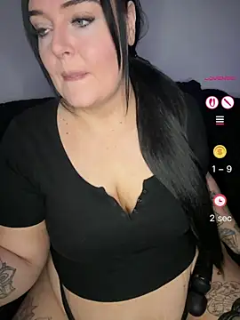 Miss CurvesXXX online show from 3, 5, 2026