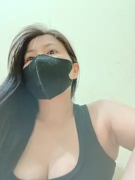 Lyly-68688 online show from 18, 6, 2026
