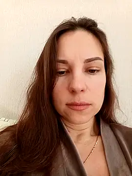 Snapshot of She-Moon chatting on 1, 3, 2026 She-Moon online show from 1, 3, 2026