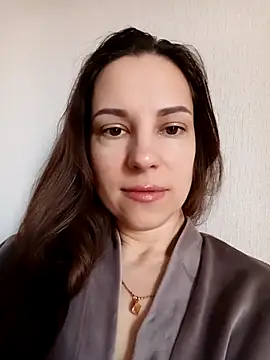 Snapshot of She-Moon chatting on 6, 3, 2026 She-Moon online show from 6, 3, 2026