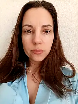 Snapshot of She-Moon chatting on 8, 3, 2026 She-Moon online show from 8, 3, 2026