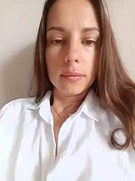 She-Moon online show from 4, 7, 2026