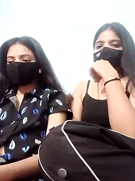 Snapshot of College--girl chatting on 18, 3, 2026 College--girl online show from 18, 3, 2026