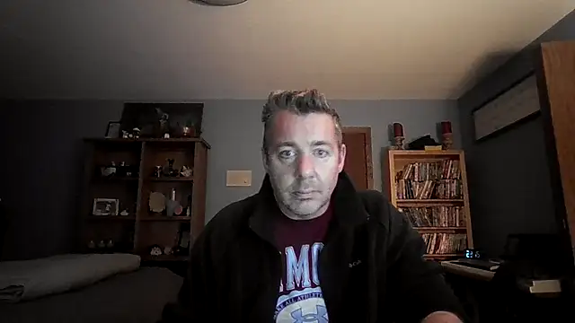 Snapshot of chrisw8140 chatting on 12, 1, 2026 chrisw8140 online show from 12, 1, 2026