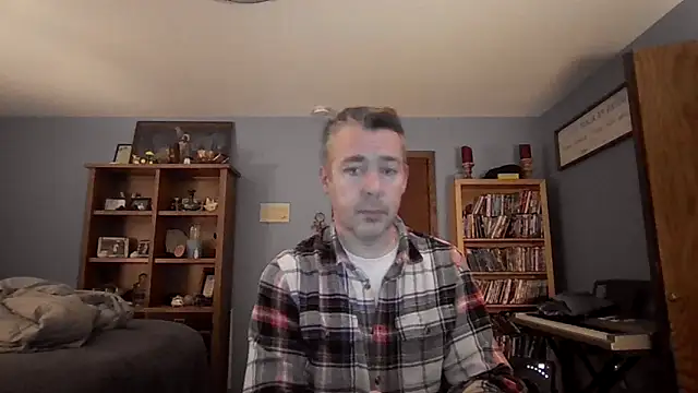 Snapshot of chrisw8140 chatting on 15, 2, 2026 chrisw8140 online show from 15, 2, 2026