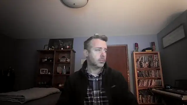 Snapshot of chrisw8140 chatting on 22, 2, 2026 chrisw8140 online show from 22, 2, 2026