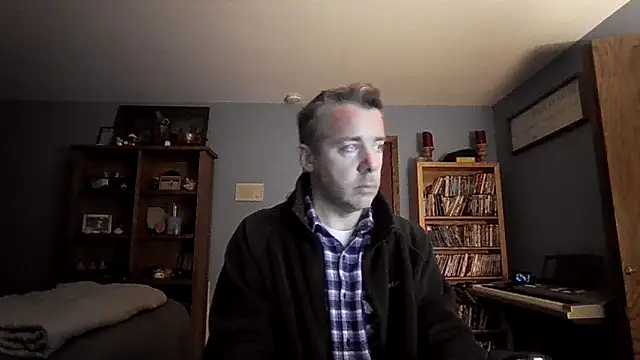 Snapshot of chrisw8140 chatting on 24, 2, 2026 chrisw8140 online show from 24, 2, 2026