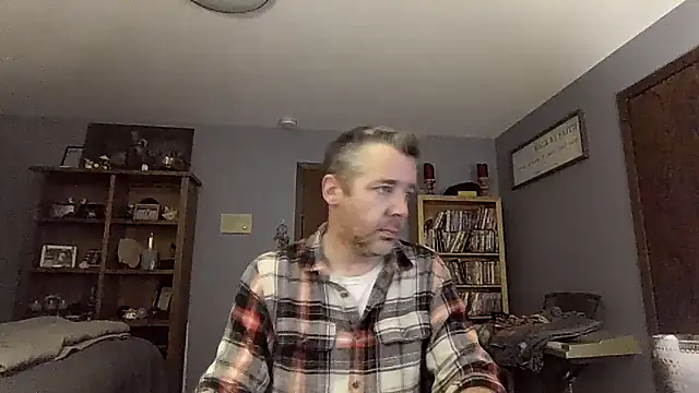 Snapshot of chrisw8140 chatting on 4, 3, 2026 chrisw8140 online show from 4, 3, 2026