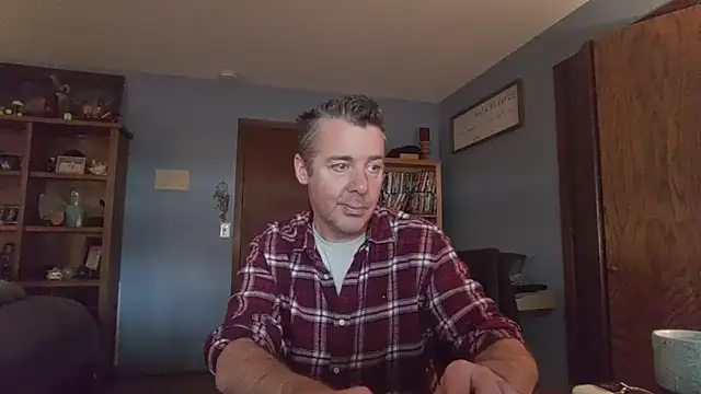 Snapshot of chrisw8140 chatting on 6, 3, 2026 chrisw8140 online show from 6, 3, 2026