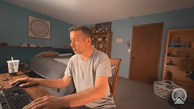 chrisw8140 online show from 20, 7, 2026