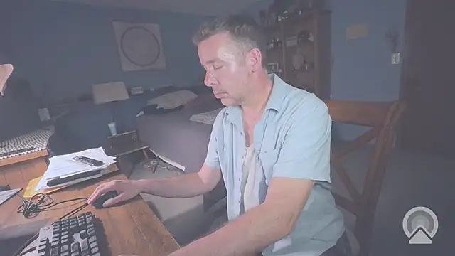 chrisw8140 online show from 28, 7, 2026