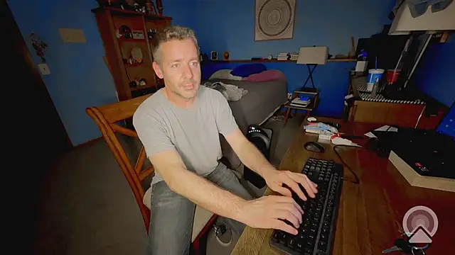 chrisw8140 online show from 8, 8, 2026