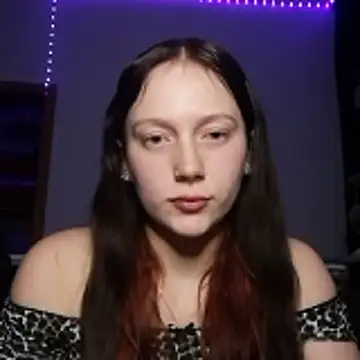 Snapshot of YoungLisaa18 chatting on 12, 1, 2026 YoungLisaa18 online show from 12, 1, 2026