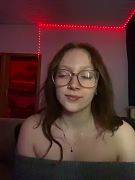 Snapshot of YoungLisaa18 chatting on 10, 3, 2026 YoungLisaa18 online show from 10, 3, 2026