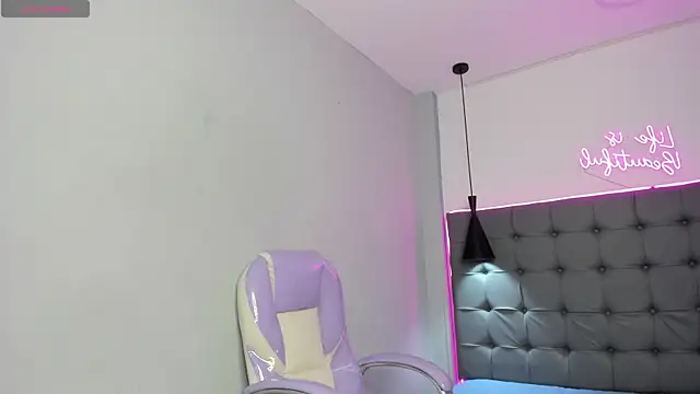 scarletcherry18 online show from 7, 8, 2026
