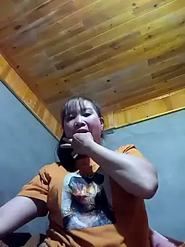 Snapshot of karara97 chatting on 8, 3, 2026 karara97 online show from 8, 3, 2026