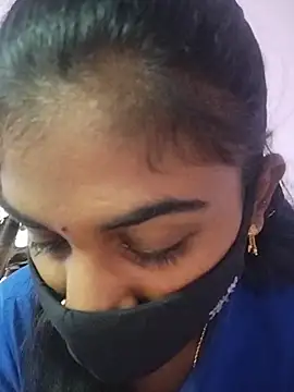 Snapshot of Tamil_Hot_RoyalQueen chatting on 13, 2, 2026 Tamil Hot RoyalQueen online show from 13, 2, 2026