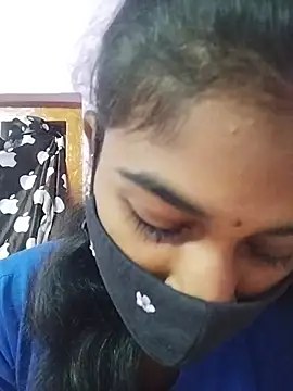 Snapshot of Tamil_Hot_RoyalQueen chatting on 4, 3, 2026 Tamil Hot RoyalQueen online show from 4, 3, 2026