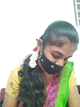 Snapshot of Tamil_Hot_RoyalQueen chatting on 15, 3, 2026 Tamil Hot RoyalQueen online show from 15, 3, 2026