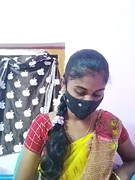 Snapshot of Tamil_Hot_RoyalQueen chatting on 17, 3, 2026 Tamil Hot RoyalQueen online show from 17, 3, 2026