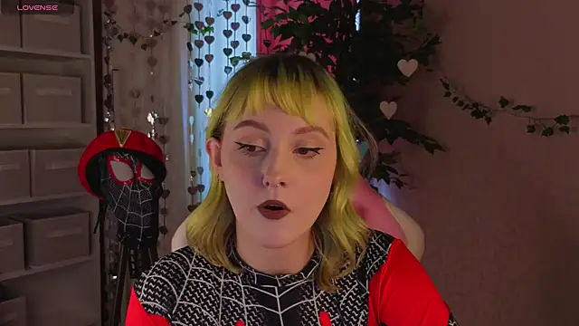 Snapshot of Roziett_Belle chatting on 6, 3, 2026 Roziett Belle online show from 6, 3, 2026