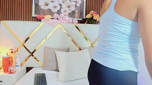 Snapshot of Real_virgin_Pussy chatting on 6, 8, 2026 Real virgin Pussy online show from 6, 8, 2026