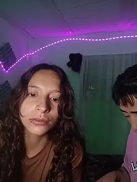 AlexxaAndRileyy online show from 5, 6, 2026
