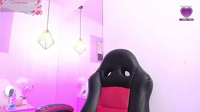 Snapshot of april_jones05 chatting on 19, 2, 2026 april jones05 online show from 19, 2, 2026