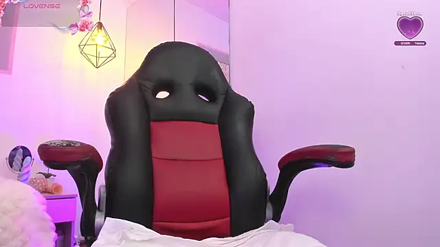 Snapshot of april_jones05 chatting on 23, 2, 2026 april jones05 online show from 23, 2, 2026